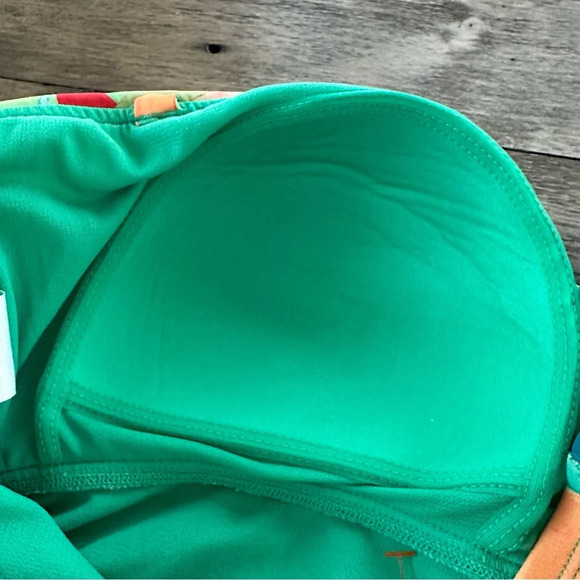 NWOT Time and Tru 1X Womens Strapless Tropical One Piece Swimsuit Green Ruched - Picture 6 of 7